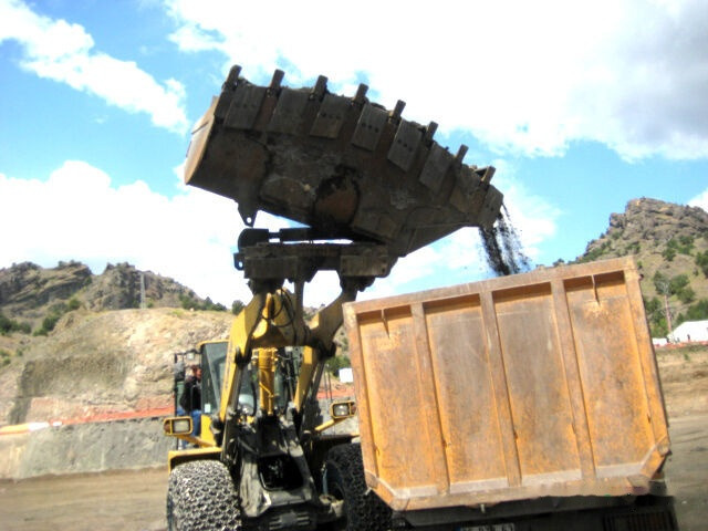 Komatsu HIGH DUMPING BUCKET - Balde carregador: foto 2 Komatsu HIGH DUMPING BUCKET - Balde carregador: foto 2