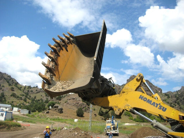 Komatsu HIGH DUMPING BUCKET - Balde carregador: foto 4 Komatsu HIGH DUMPING BUCKET - Balde carregador: foto 4