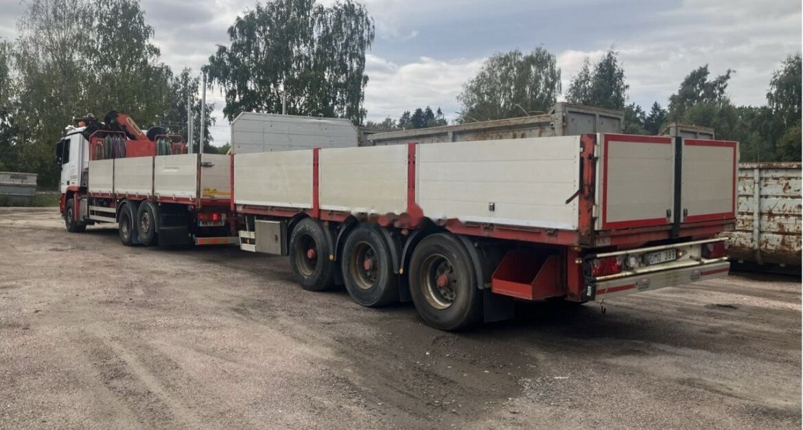 Mercedes-Benz 2544L Ekipage - Camião de caixa aberta/ Plataforma, Camião grua: foto 3 Mercedes-Benz 2544L Ekipage - Camião de caixa aberta/ Plataforma, Camião grua: foto 3