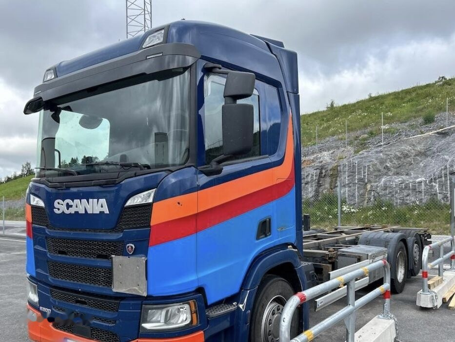 Scania R520 - Camião chassi: foto 1 Scania R520 - Camião chassi: foto 1