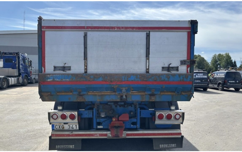 Scania R560 8x4 - Camião basculante: foto 4 Scania R560 8x4 - Camião basculante: foto 4