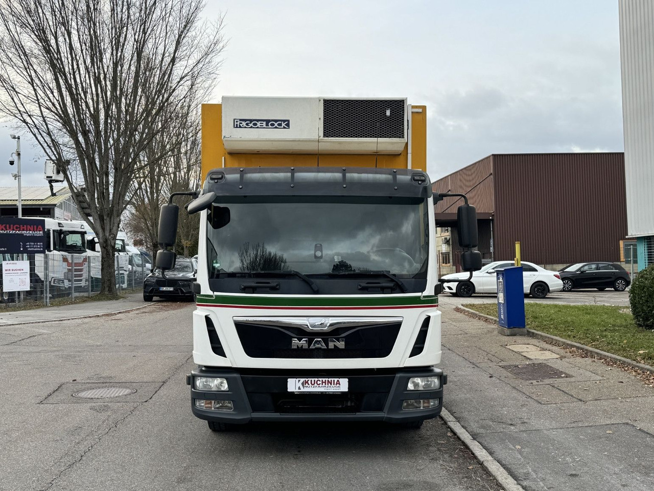 MAN TGL 12.250 Tiefkühlkoffer 6m LBW E6 Klima Autom - Camião frigorífico: foto 2 MAN TGL 12.250 Tiefkühlkoffer 6m LBW E6 Klima Autom - Camião frigorífico: foto 2