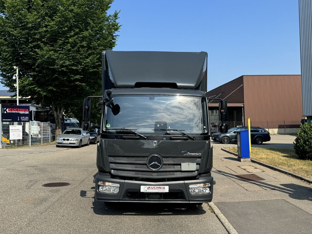 Mercedes-Benz Atego 818L Koffer 7,3m LBW Klima Automatik - Carrinha de contentor: foto 2 Mercedes-Benz Atego 818L Koffer 7,3m LBW Klima Automatik - Carrinha de contentor: foto 2