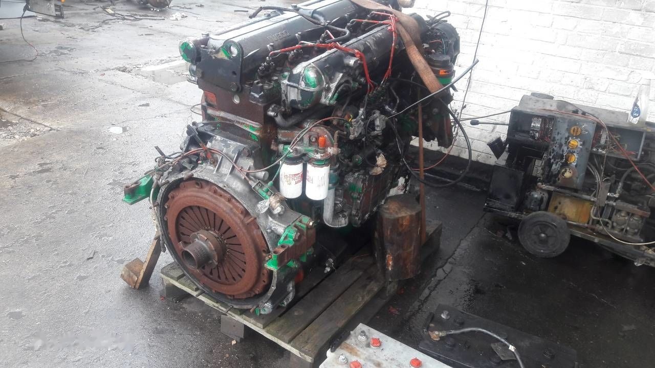 IVECO 8210.42L IVECO Magirus 420 - Motor para Camião: foto 2 IVECO 8210.42L IVECO Magirus 420 - Motor para Camião: foto 2