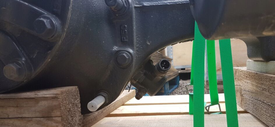 Renault 21008860 Renault MIDLUM truck - Eixo e peças para Camião: foto 3 Renault 21008860 Renault MIDLUM truck - Eixo e peças para Camião: foto 3