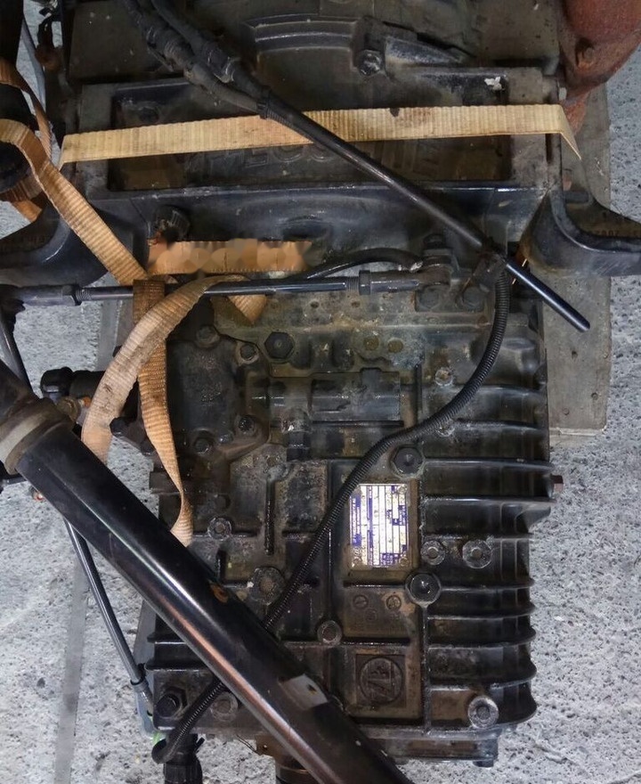 ZF 6s850 81.32003-6625 MAN L2000 TGL - Caixa de velocidade para Camião: foto 2 ZF 6s850 81.32003-6625 MAN L2000 TGL - Caixa de velocidade para Camião: foto 2