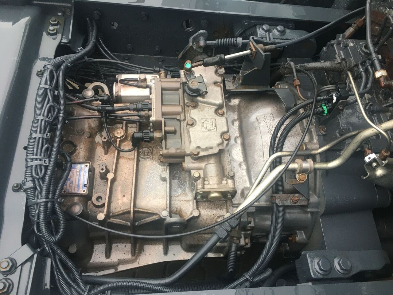 ZF Ecomid 9S1110 TO 1324003066 truck - Caixa de velocidade para Camião: foto 2 ZF Ecomid 9S1110 TO 1324003066 truck - Caixa de velocidade para Camião: foto 2