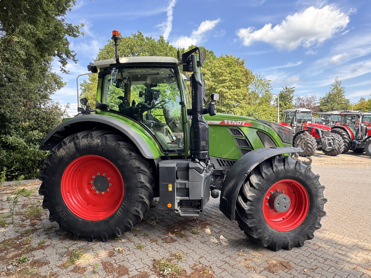 Fendt 718 Gen6 PowerPlus - Trator: foto 3 Fendt 718 Gen6 PowerPlus - Trator: foto 3