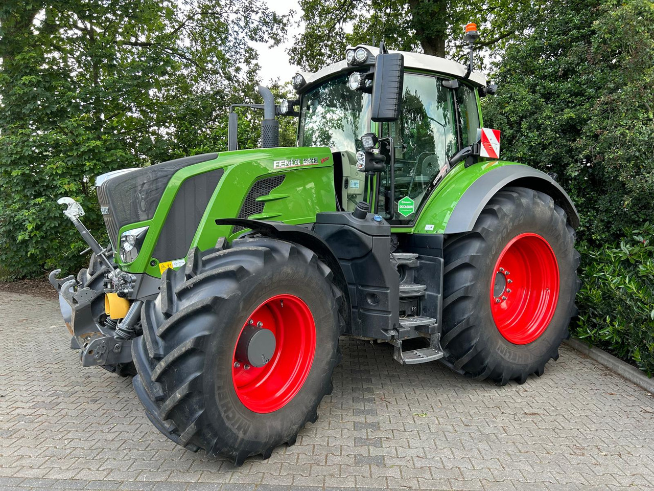 Fendt 828 Vario S4 ProfiPlus - Trator: foto 1 Fendt 828 Vario S4 ProfiPlus - Trator: foto 1