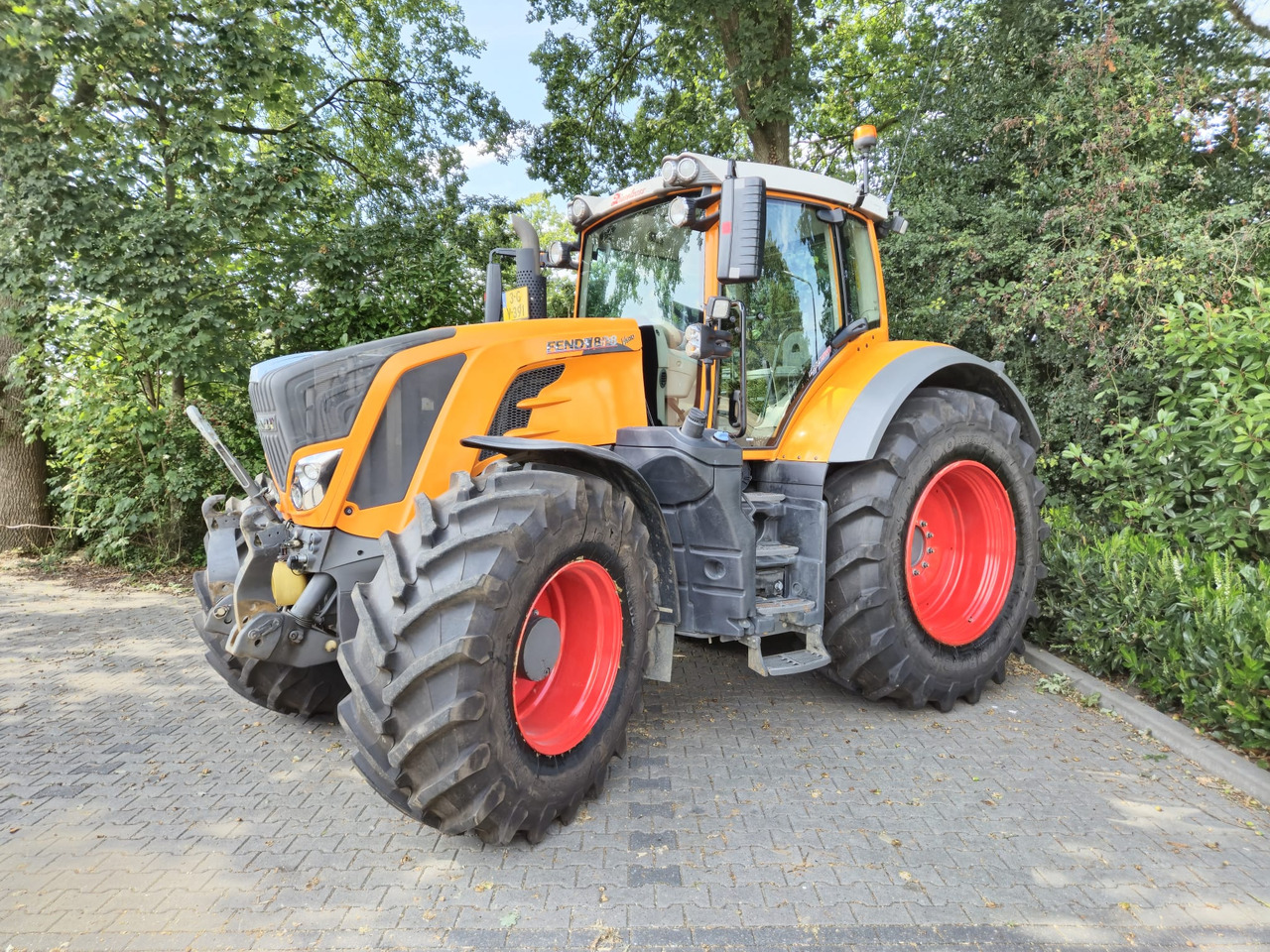 Fendt 828 Vario S4 ProfiPlus - Trator: foto 1 Fendt 828 Vario S4 ProfiPlus - Trator: foto 1