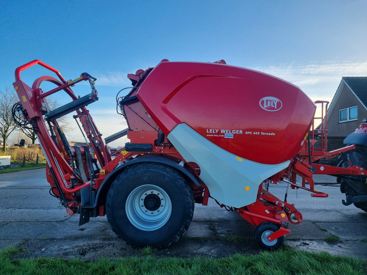 Lely-Welger RPC 160V - Empacotador de fardos: foto 1 Lely-Welger RPC 160V - Empacotador de fardos: foto 1