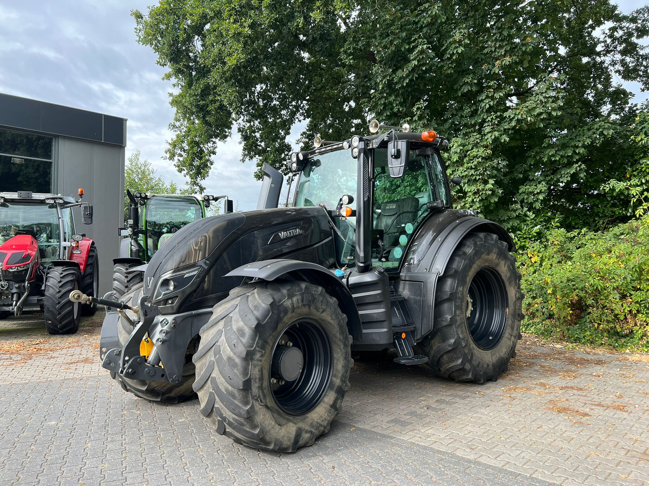 Valtra T174 Versu - Trator: foto 1 Valtra T174 Versu - Trator: foto 1