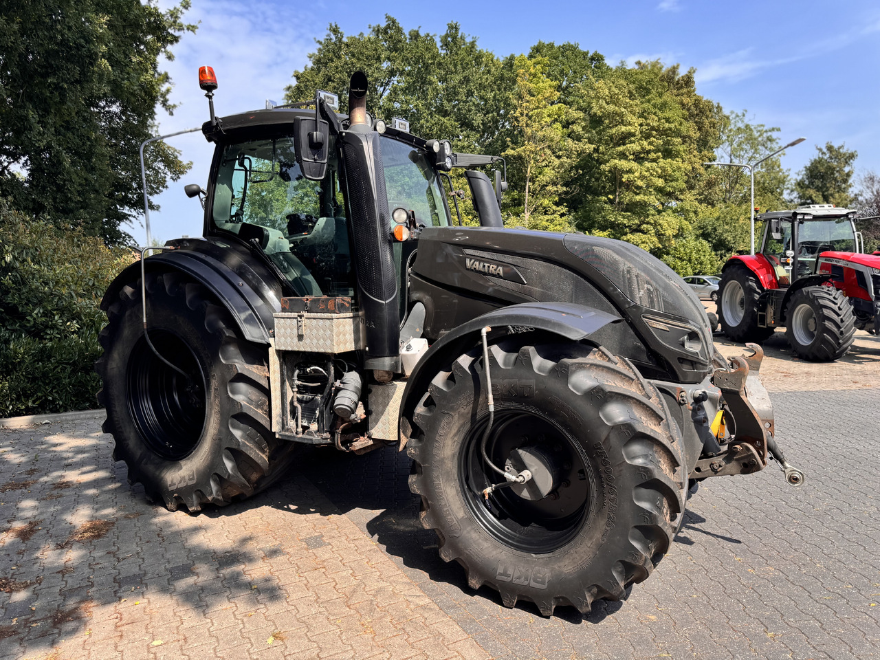 Valtra T214 Direct - Trator: foto 3 Valtra T214 Direct - Trator: foto 3