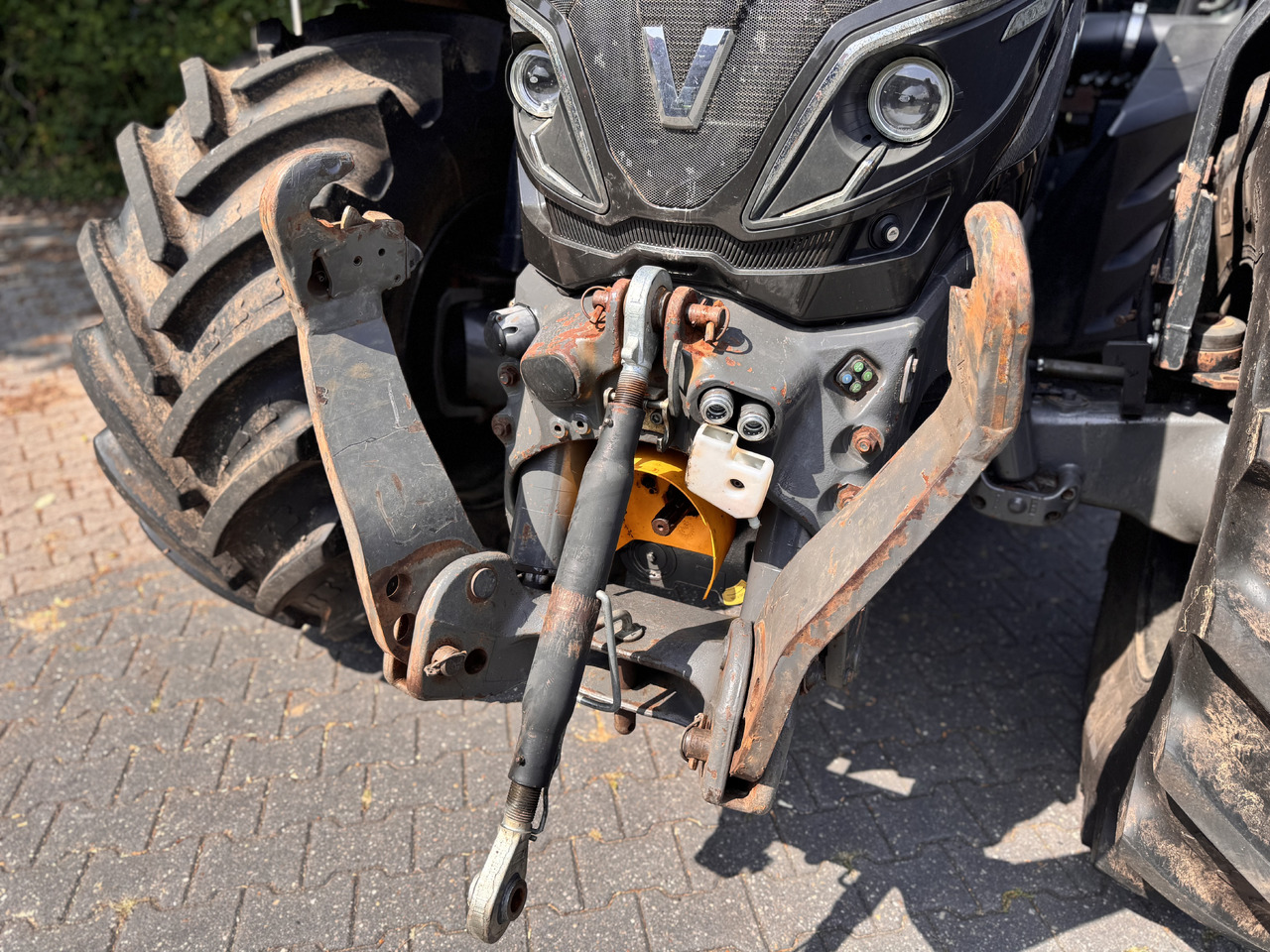 Valtra T214 Dorect - Trator: foto 5 Valtra T214 Dorect - Trator: foto 5