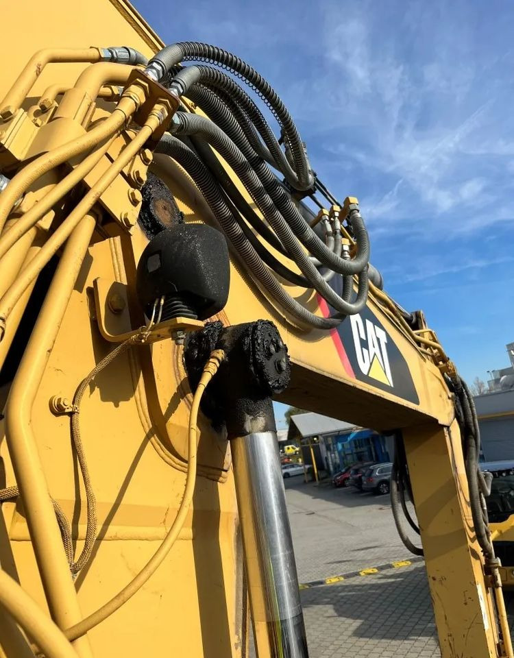 Caterpillar 321D LCR, 2013 ROK, 9300 MTH, 3x łamane ramię - Escavadora de rastos: foto 4 Caterpillar 321D LCR, 2013 ROK, 9300 MTH, 3x łamane ramię - Escavadora de rastos: foto 4