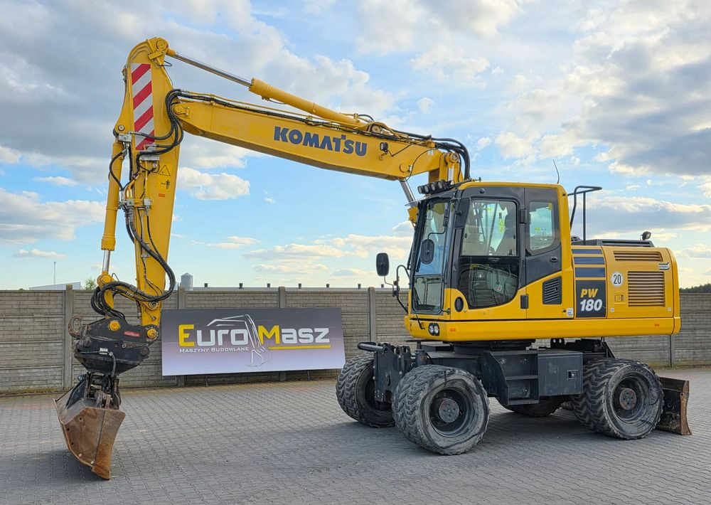 Komatsu PW 180-10, 2017 ROK, 6000 MTH, OIL QUICK - Escavadeira de rodas: foto 1 Komatsu PW 180-10, 2017 ROK, 6000 MTH, OIL QUICK - Escavadeira de rodas: foto 1