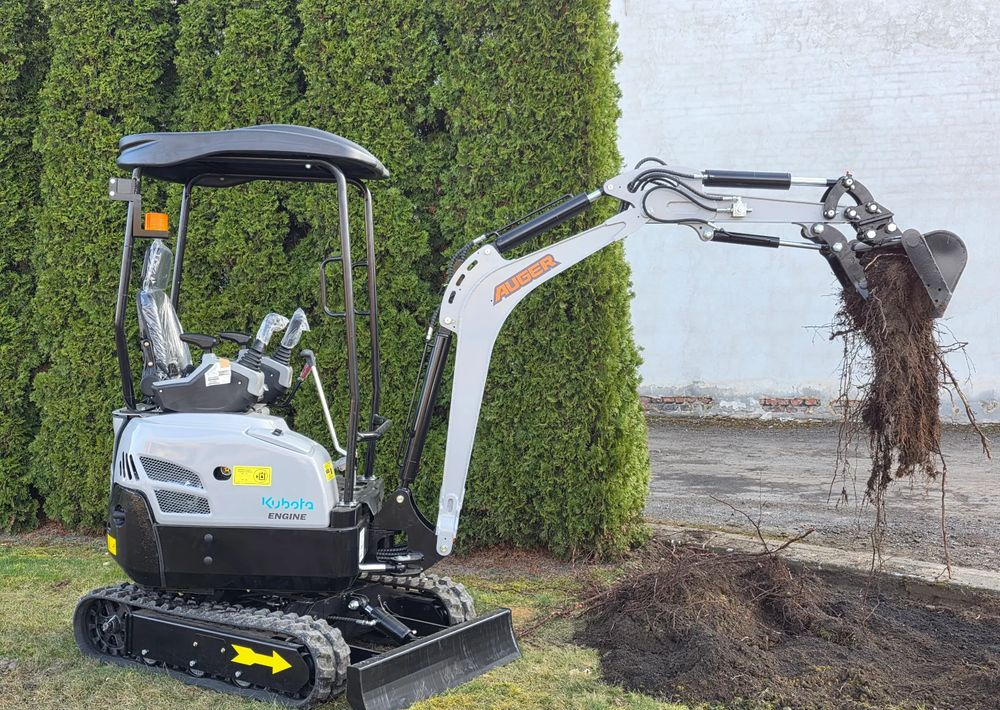 Kubota Minikoparka AUGER HT 18, SILNIK KUBOTA, 3 ŁYŻKI - Mini escavadeira: foto 1 Kubota Minikoparka AUGER HT 18, SILNIK KUBOTA, 3 ŁYŻKI - Mini escavadeira: foto 1