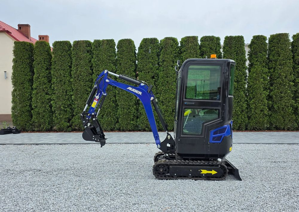 Kubota NOWA MINIKOPARKA AUGER HT 18, SILNIK KUBOTA, 3 ŁYŻKI - Mini escavadeira: foto 5 Kubota NOWA MINIKOPARKA AUGER HT 18, SILNIK KUBOTA, 3 ŁYŻKI - Mini escavadeira: foto 5