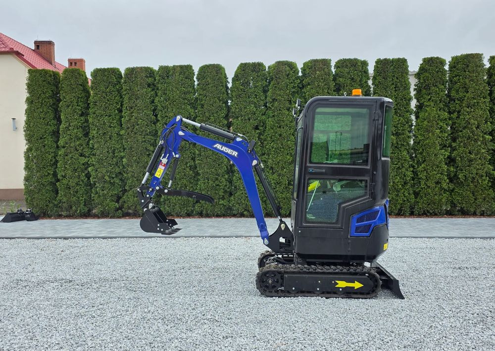 Kubota NOWA MINIKOPARKA AUGER HT 18, SILNIK KUBOTA, 3 ŁYŻKI - Mini escavadeira: foto 4 Kubota NOWA MINIKOPARKA AUGER HT 18, SILNIK KUBOTA, 3 ŁYŻKI - Mini escavadeira: foto 4