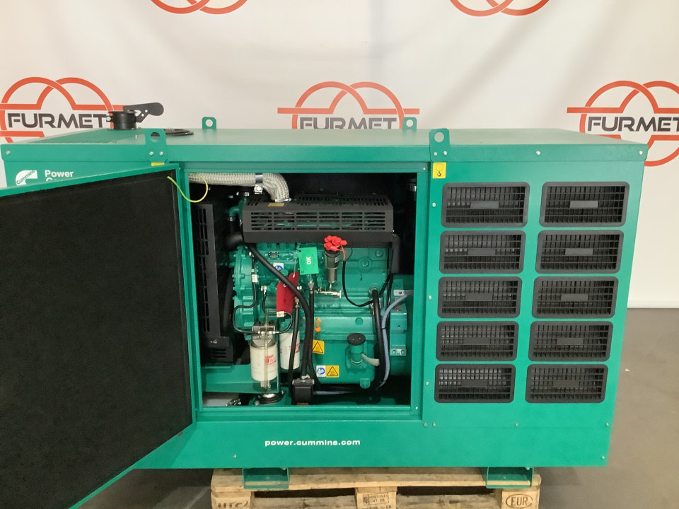 Cummins 55KVA Brand new. C22D5Q - Gerador elétrico: foto 3 Cummins 55KVA Brand new. C22D5Q - Gerador elétrico: foto 3
