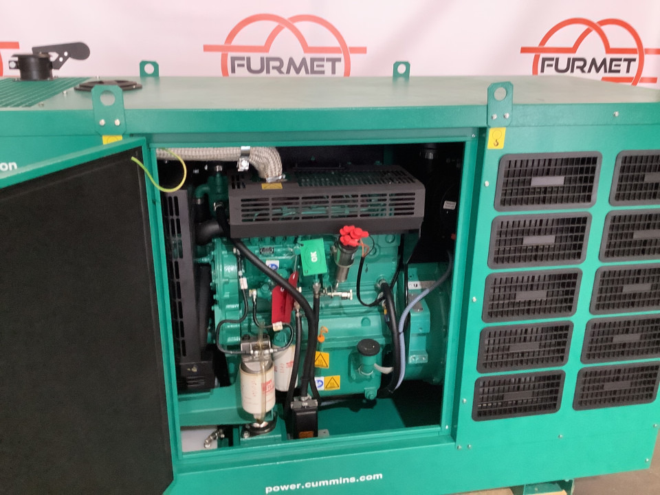 Cummins 55KVA Brand new. C22D5Q - Gerador elétrico: foto 2 Cummins 55KVA Brand new. C22D5Q - Gerador elétrico: foto 2