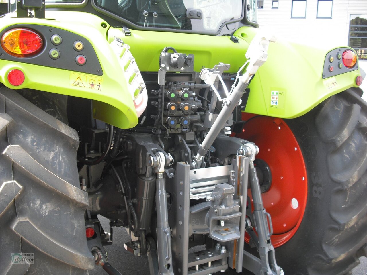 CLAAS Arion 420 Panoramic - Trator: foto 5 CLAAS Arion 420 Panoramic - Trator: foto 5