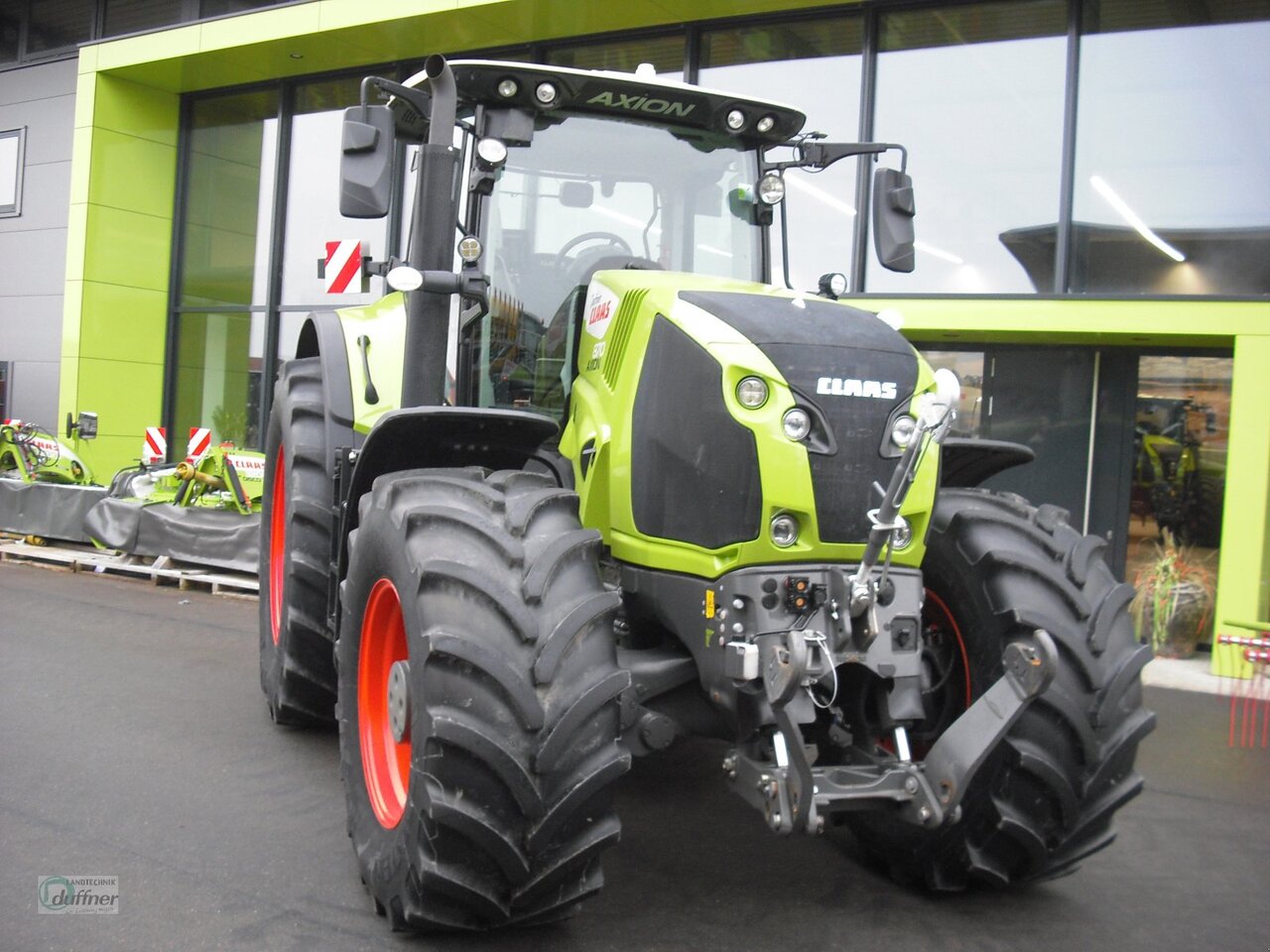 CLAAS Axion 870 CMATIC CEBIS - Trator: foto 5 CLAAS Axion 870 CMATIC CEBIS - Trator: foto 5