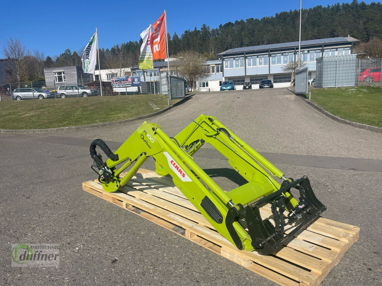 CLAAS FL 100 - Carregador frontal para o trator: foto 1 CLAAS FL 100 - Carregador frontal para o trator: foto 1