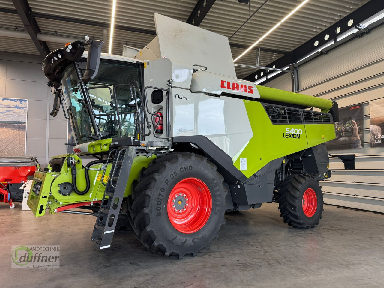 CLAAS Lexion 5400 Model C831... - Ceifeira debulhadora: foto 1 CLAAS Lexion 5400 Model C831... - Ceifeira debulhadora: foto 1