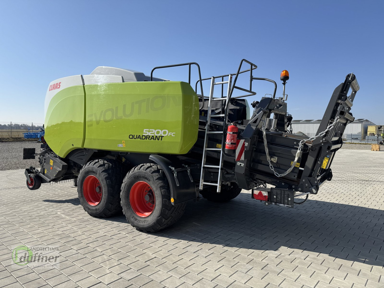 CLAAS Quadrant 5200 FC Evolution - Enfardadeira de fardos quadrados: foto 4 CLAAS Quadrant 5200 FC Evolution - Enfardadeira de fardos quadrados: foto 4
