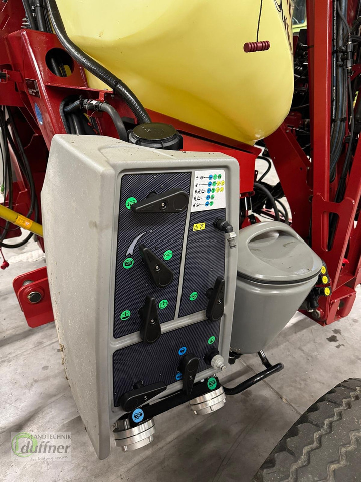 Hardi Mega 12 1200 Smart ISOBUS - Pulverizador de arrastar: foto 5 Hardi Mega 12 1200 Smart ISOBUS - Pulverizador de arrastar: foto 5
