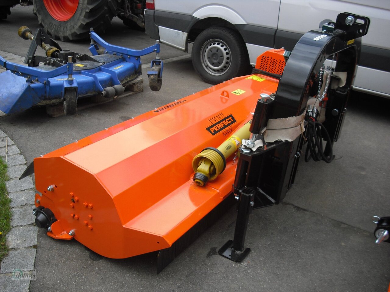 Perfect ZW 210 - Triturador de martelos/ Destroçador: foto 2 Perfect ZW 210 - Triturador de martelos/ Destroçador: foto 2