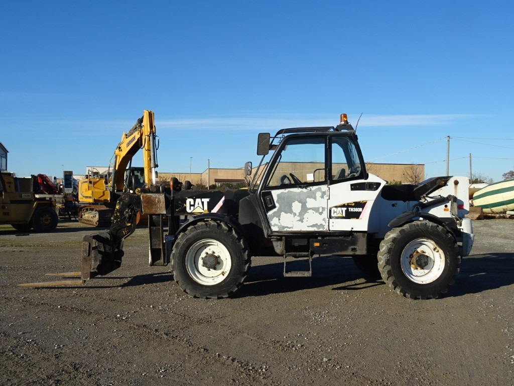 CATERPILLAR TH360B - Empilhador telescópico: foto 2 CATERPILLAR TH360B - Empilhador telescópico: foto 2