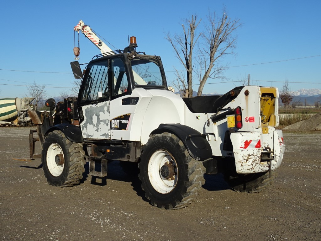 CATERPILLAR TH360B - Empilhador telescópico: foto 5 CATERPILLAR TH360B - Empilhador telescópico: foto 5