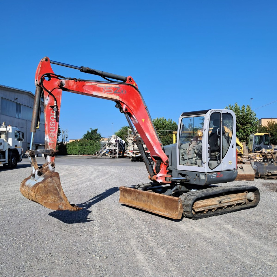 Mini escavadeira NEUSON 75Z3 RD: foto 8 Mini escavadeira NEUSON 75Z3 RD: foto 8