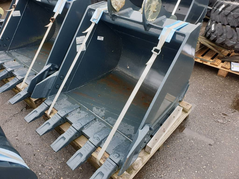 Hyundai Excavator digging bucket 140 - Balde para Máquina de construção: foto 1 Hyundai Excavator digging bucket 140 - Balde para Máquina de construção: foto 1