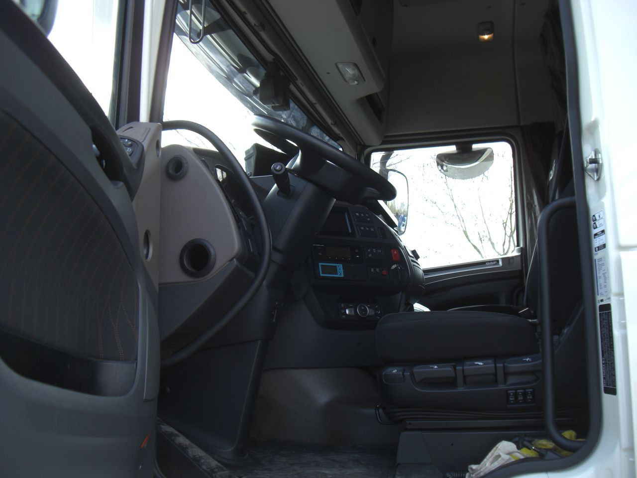 DAF XF480 FAR - Camião frigorífico: foto 5 DAF XF480 FAR - Camião frigorífico: foto 5