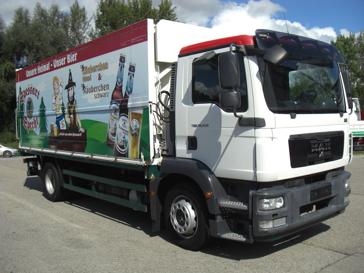 MAN 18250 TGM - Camião furgão: foto 2 MAN 18250 TGM - Camião furgão: foto 2