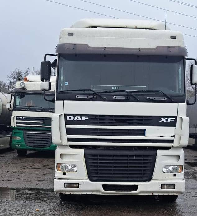 DAF XF 95 - Tractor: foto 3 DAF XF 95 - Tractor: foto 3