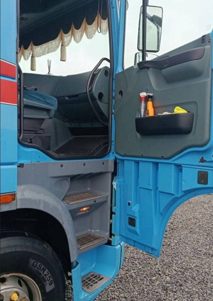 DAF XF95 - Tractor: foto 4 DAF XF95 - Tractor: foto 4