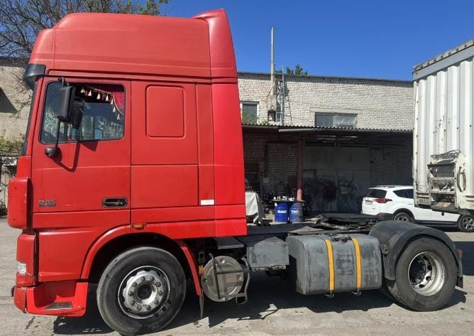 Daf XF 95 - Tractor: foto 2 Daf XF 95 - Tractor: foto 2