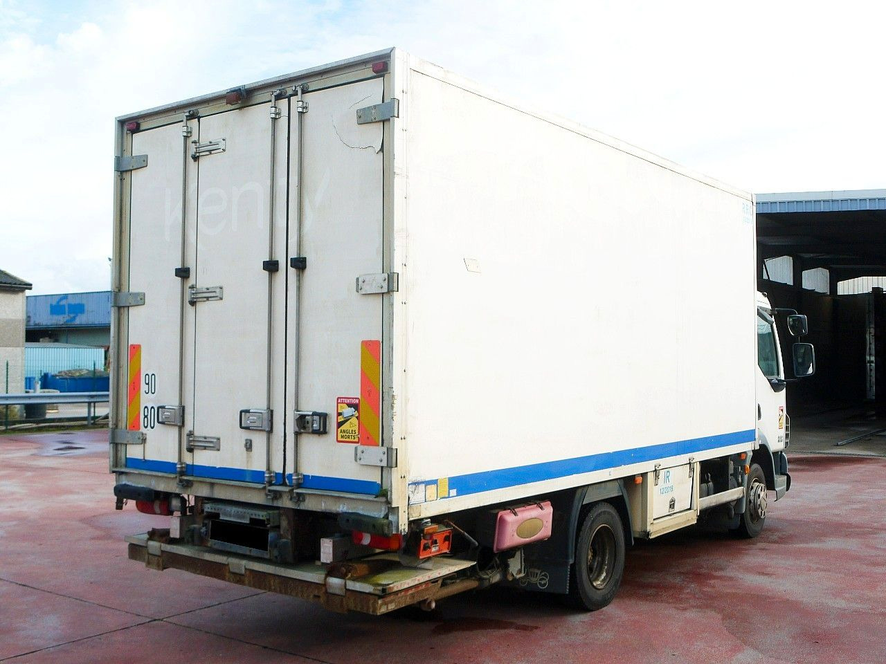 DAF LF 45.160 ISOTHERM KOFFER LADEBORDWAND - Camião frigorífico: foto 5 DAF LF 45.160 ISOTHERM KOFFER LADEBORDWAND - Camião frigorífico: foto 5