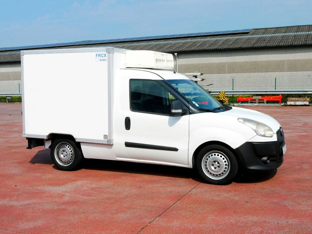 Fiat DOBLO 1.3 KUHLKOFFER RELEC FROD TR22 -20C Fiat DOBLO 1.3 KUHLKOFFER RELEC FROD TR22 -20C - Carrinha frigorífica: foto 2 Fiat DOBLO 1.3 KUHLKOFFER RELEC FROD TR22 -20C Fiat DOBLO 1.3 KUHLKOFFER RELEC FROD TR22 -20C - Carrinha frigorífica: foto 2