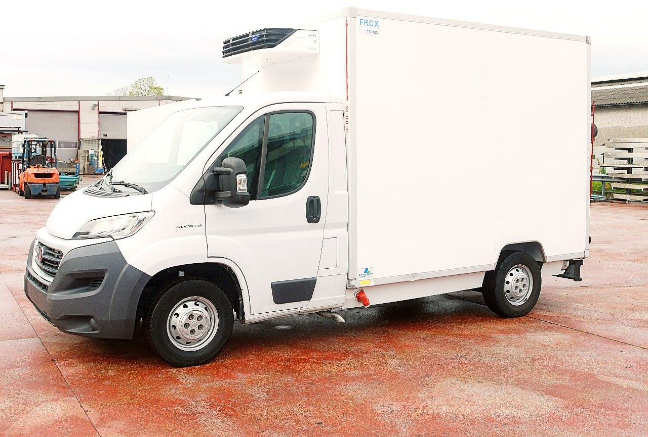 Fiat DUCATO 2.3 KUHLKOFFER FLEISH HAKEN CARRIER -20C - Carrinha frigorífica: foto 4 Fiat DUCATO 2.3 KUHLKOFFER FLEISH HAKEN CARRIER -20C - Carrinha frigorífica: foto 4
