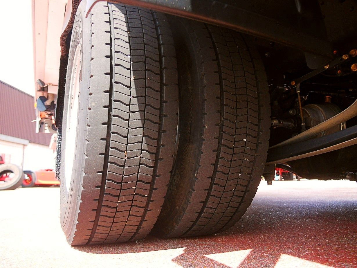 Camião frigorífico Iveco 100E19 KUHLKOFFER CARRIER SUPRA 550 luft fed A/C: foto 20 Camião frigorífico Iveco 100E19 KUHLKOFFER CARRIER SUPRA 550 luft fed A/C: foto 20