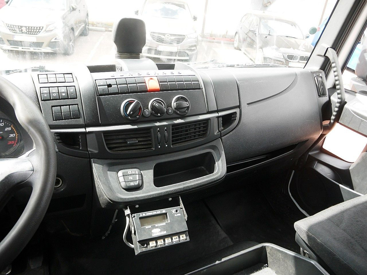 Camião frigorífico Iveco 100E19 KUHLKOFFER CARRIER SUPRA 550 luft fed A/C: foto 15 Camião frigorífico Iveco 100E19 KUHLKOFFER CARRIER SUPRA 550 luft fed A/C: foto 15