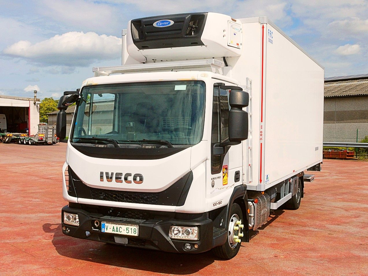 Iveco 100E19 KUHLKOFFER CARRIER SUPRA 550 luft fed A/C - Camião frigorífico: foto 5 Iveco 100E19 KUHLKOFFER CARRIER SUPRA 550 luft fed A/C - Camião frigorífico: foto 5