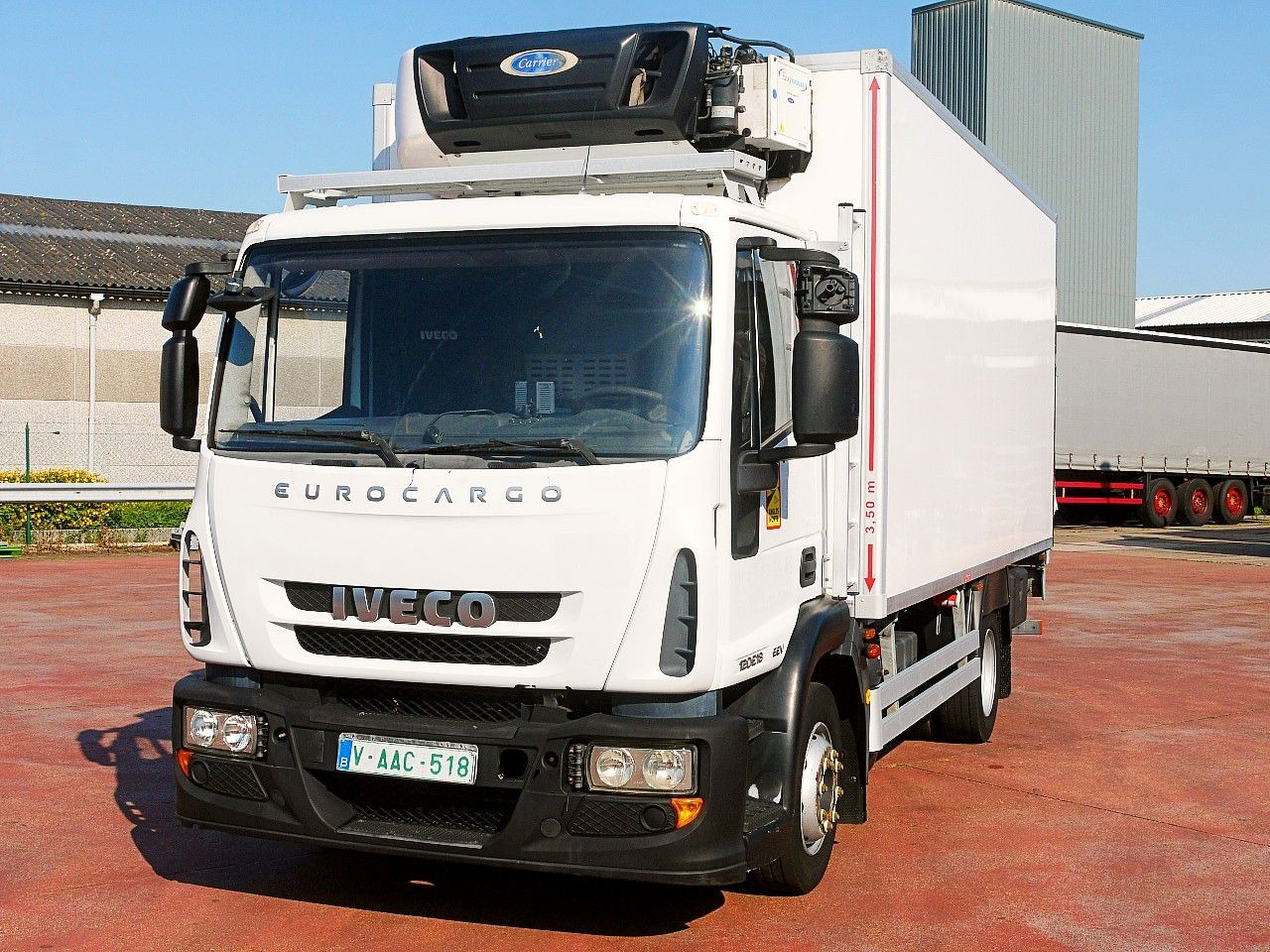 Iveco 120E18 EUROCARGO KUHLKOFFER CARRIER SUPRA 550 - Camião frigorífico: foto 5 Iveco 120E18 EUROCARGO KUHLKOFFER CARRIER SUPRA 550 - Camião frigorífico: foto 5