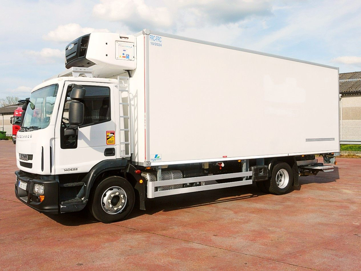 Iveco 140E22 KUHLKOFER CARRIER SUPRA 1150MT AC RETARDR - Camião frigorífico: foto 4 Iveco 140E22 KUHLKOFER CARRIER SUPRA 1150MT AC RETARDR - Camião frigorífico: foto 4