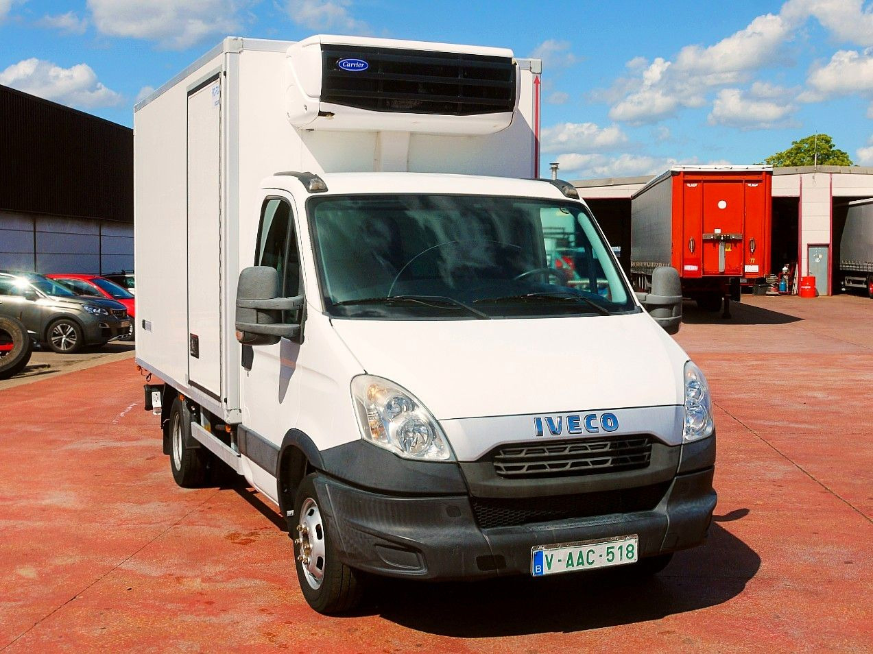 Iveco 35C13 DAILY KUHLKOFFER CARRIER XARIOS 600 MULTI - Carrinha frigorífica: foto 1 Iveco 35C13 DAILY KUHLKOFFER CARRIER XARIOS 600 MULTI - Carrinha frigorífica: foto 1